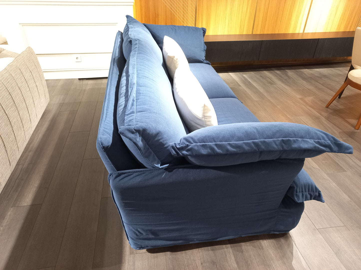 Sofa Salash - Infinty Aurora Home Decor